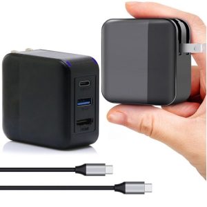 任天堂 Switch《三合一變壓器底座》